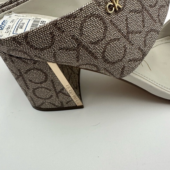 Calvin Klein Women's Block HeelSandals Champagne And Brown Size 8.5 - Picture 5 of 8